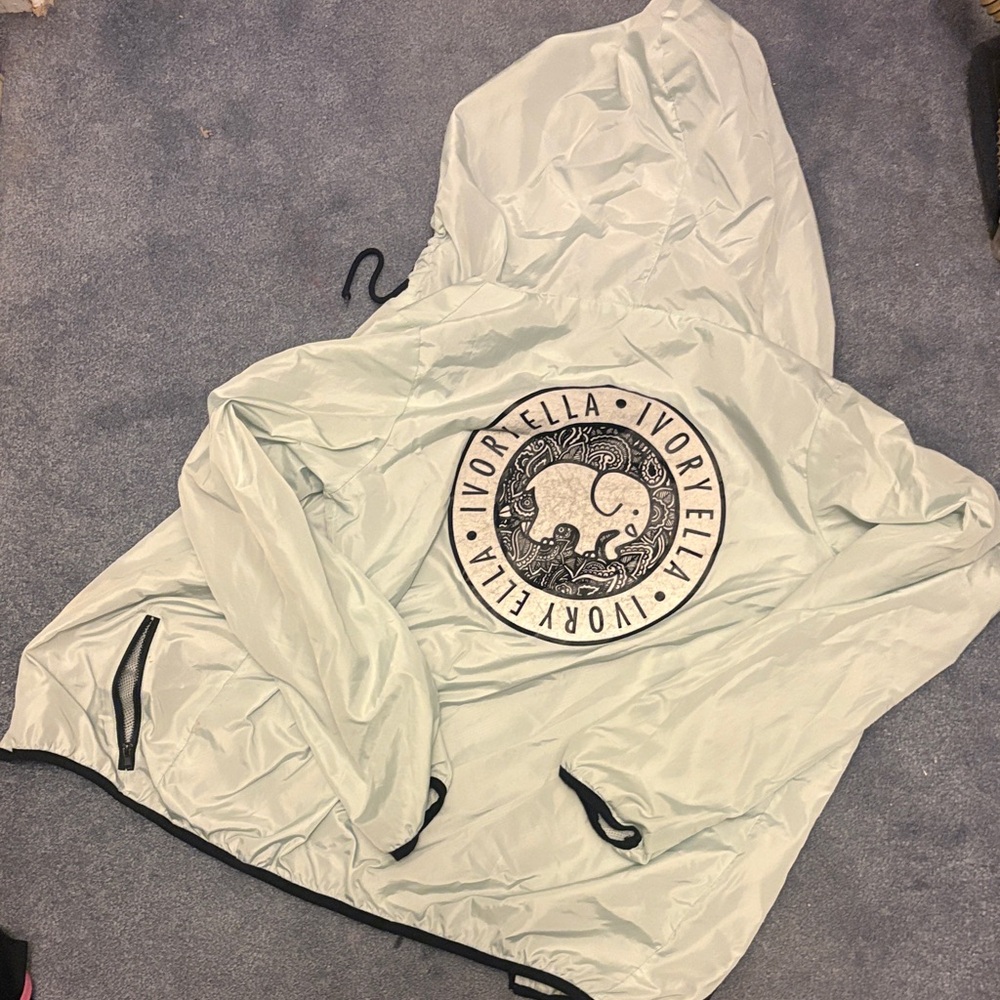 Ivory Ella Light Gray Hooded Jacket